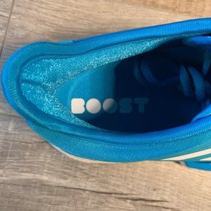 solecourt boost clay shoes